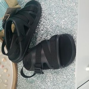 Chaco summer sandals Size 2M Kids